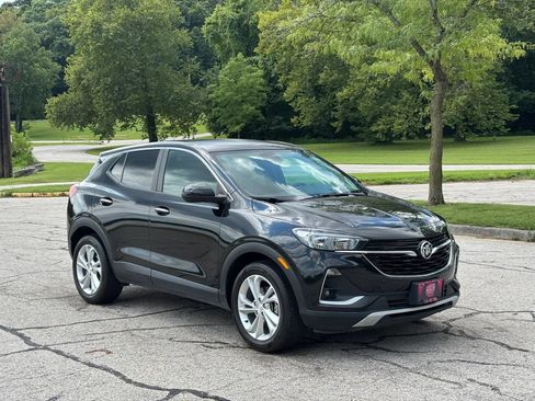 Used 2023 Buick Encore GX Preferred w/ Cold Weather Comfort Package FWD image 3