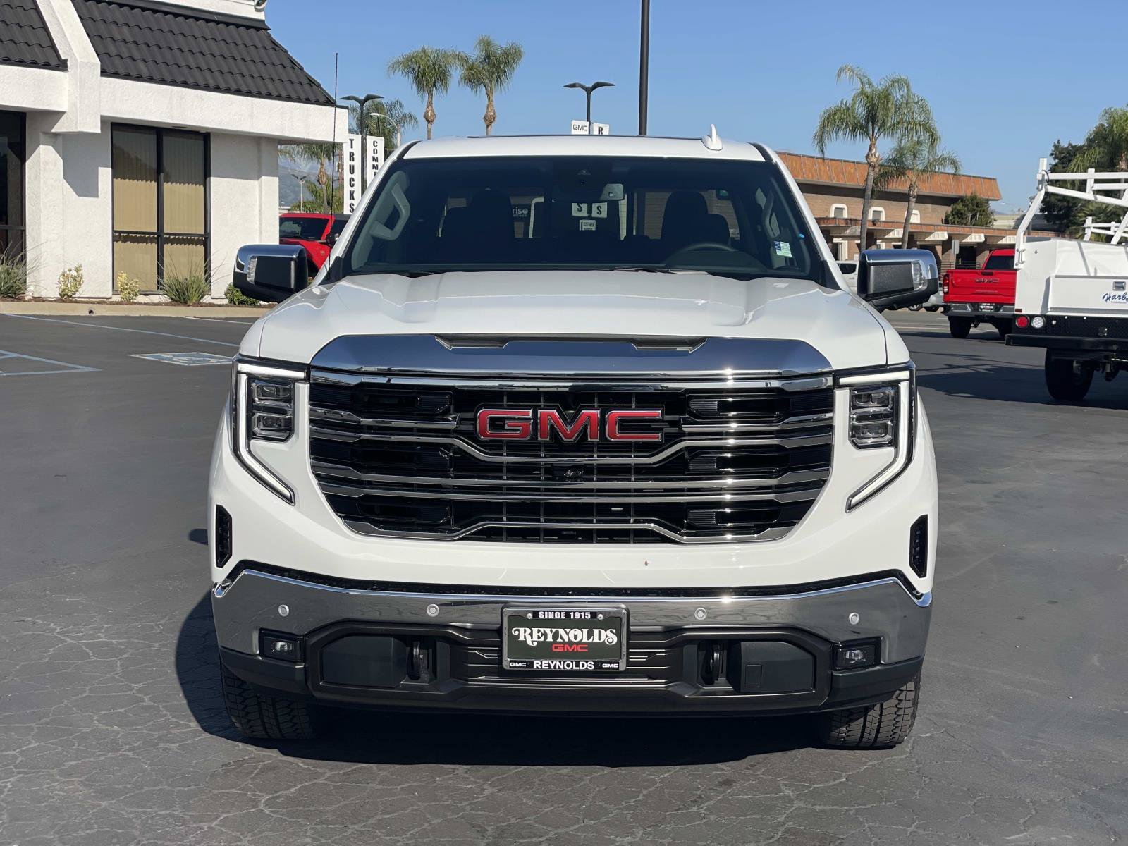 New 2026 GMC Sierra 1500 SLT w/ SLT Premium Package AWD/4WD image 2
