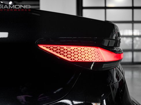 Used 2023 BMW i7 xDrive60 image 59