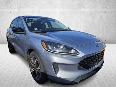 Used 2022 Ford Escape SE w/ SE Sport Appearance Package