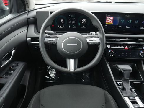 Used 2025 Hyundai Tucson SEL FWD image 34