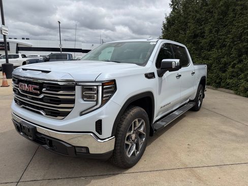New 2026 GMC Sierra 1500 SLT w/ SLT Premium Plus Package AWD/4WD image 6