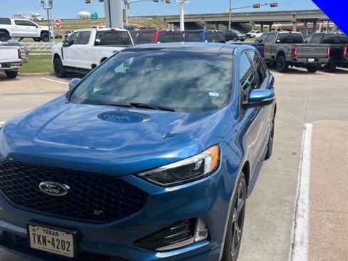 Used 2019 Ford Edge ST w/ Convenience Package AWD/4WD image 2