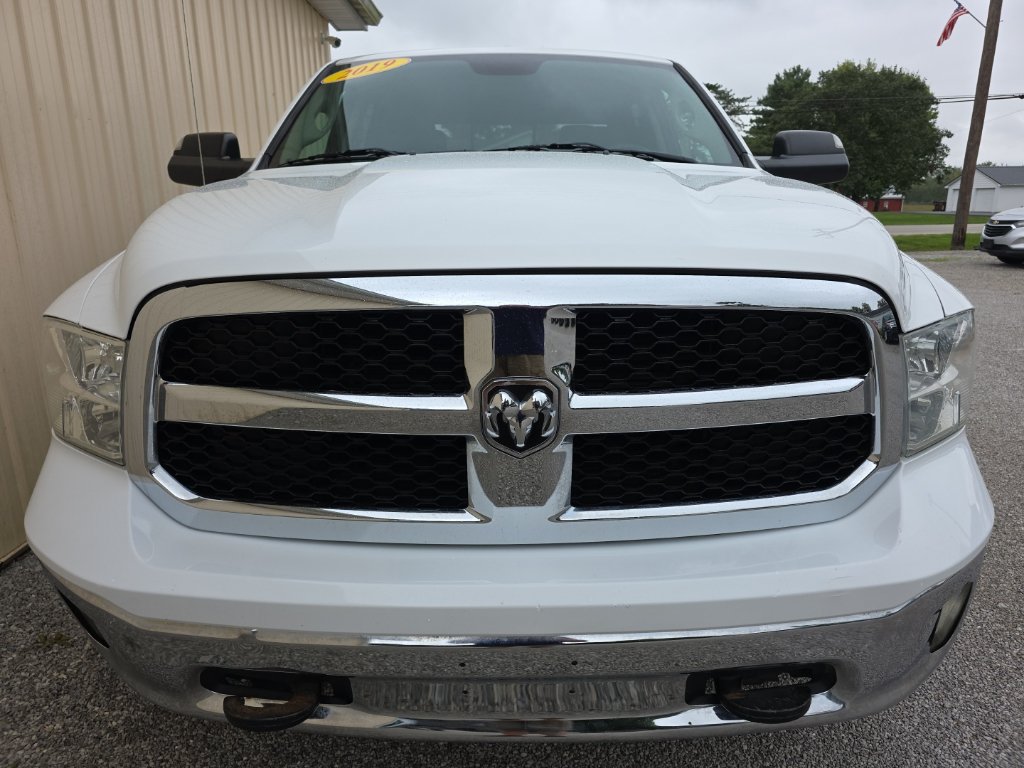Used 2019 RAM 1500 Classic SLT AWD/4WD image 12