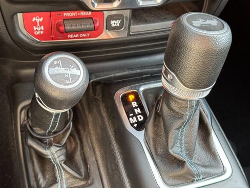 Used 2021 Jeep Wrangler Unlimited Rubicon 4xe w/ Cold Weather Group image 18