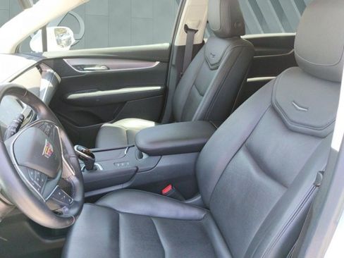 Used 2019 Cadillac XT5 Premium Luxury AWD/4WD image 7