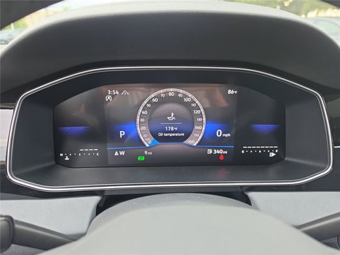 New 2026 Volkswagen Jetta SE FWD image 17