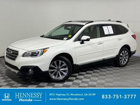 Used 2017 Subaru Outback 2.5i Touring AWD/4WD image 1