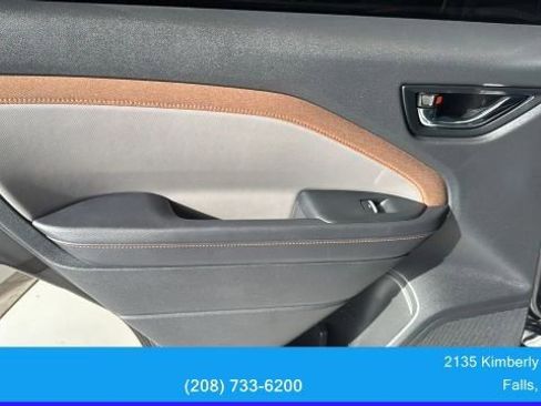 Used 2025 Subaru Forester Sport AWD/4WD image 23