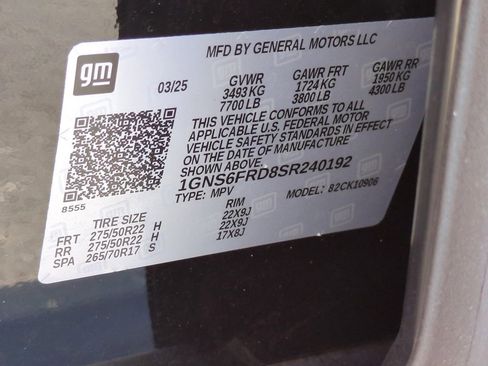 Used 2025 Chevrolet Suburban Premier image 26