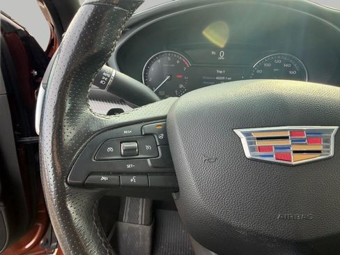 Used 2019 Cadillac XT4 Sport image 17