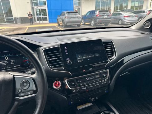 Used 2022 Honda Pilot Black Edition image 8
