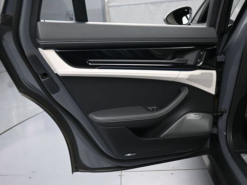 Certified 2025 Porsche Panamera 4S AWD/4WD image 24