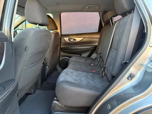 Used 2016 Nissan Rogue S FWD image 19