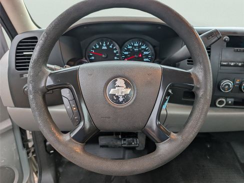 Used 2010 Chevrolet Silverado 1500 W/T RWD image 16
