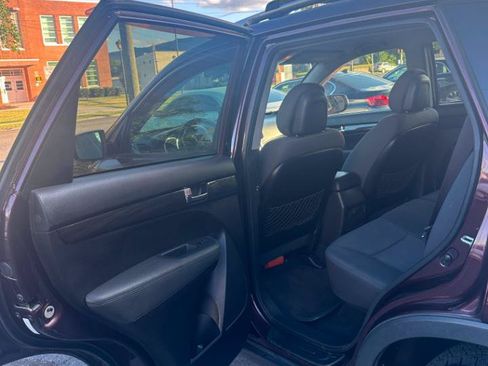 Used 2012 Kia Sorento LX w/ Convenience Pkg AWD/4WD image 14