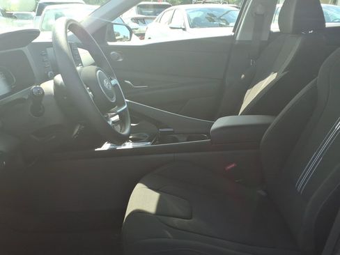 Used 2026 Hyundai Elantra Hybrid FWD image 20