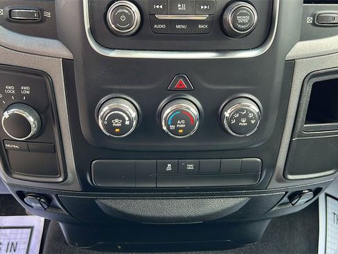 Used 2018 RAM 1500 ST w/ SXT Appearance Group image 24