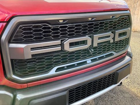 Used 2019 Ford F150 Raptor w/ Equipment Group 802A Luxury image 29