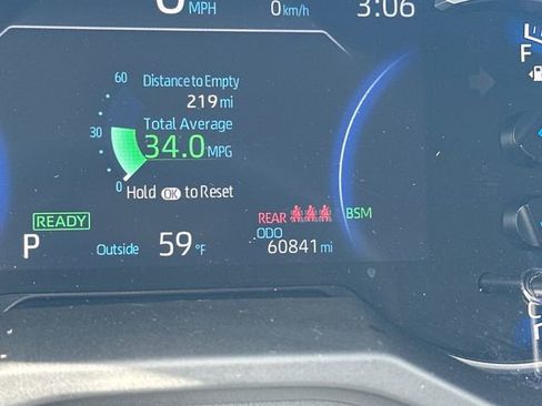 Used 2023 Toyota RAV4 XLE w/ Convenience Package image 18