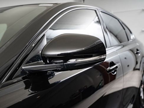 Used 2022 Jaguar XF R-Dynamic SE AWD/4WD image 17
