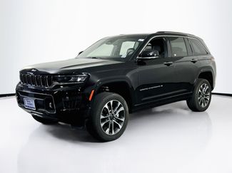 Used 2023 Jeep Grand Cherokee Overland AWD/4WD video 1