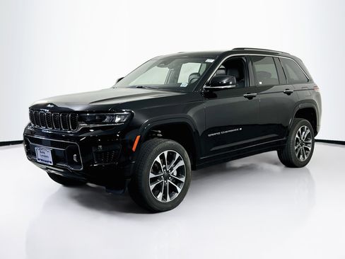 Used 2023 Jeep Grand Cherokee Overland AWD/4WD image 1