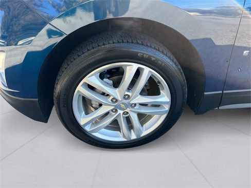 Used 2021 Chevrolet Equinox Premier image 9