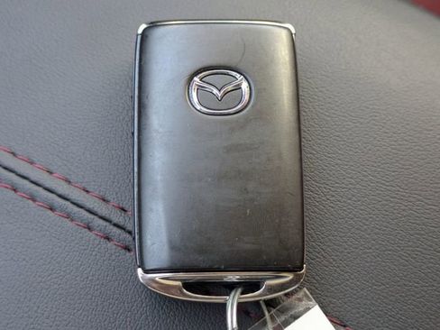 Certified 2025 MAZDA CX-30 AWD 2.5 S w/ Preferred Package image 33