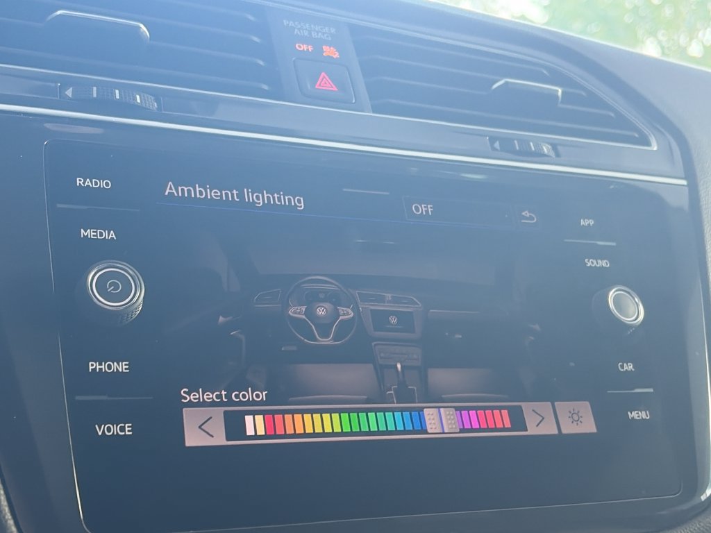Certified 2024 Volkswagen Tiguan SE R-Line FWD image 24