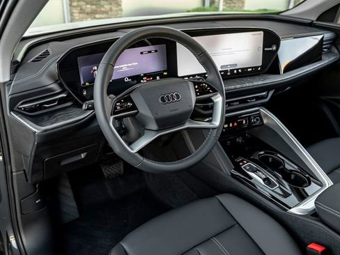 New 2026 Audi Q5 Premium image 16