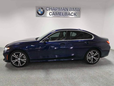 Certified 2024 BMW 330i Sedan w/ Convenience Package RWD image 3