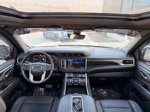 Used 2021 GMC Yukon XL Denali w/ Advanced Technology Package image 34