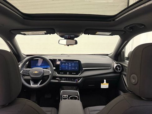 New 2026 Chevrolet Equinox LT FWD image 38
