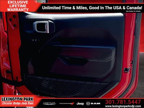 Used 2019 Jeep Wrangler Sport AWD/4WD image 28
