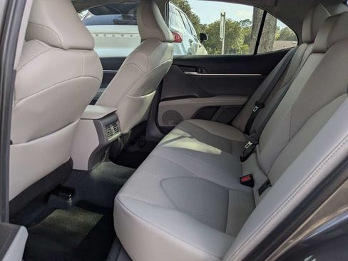 Used 2024 Toyota Camry XLE w/ Navigation Package FWD image 18