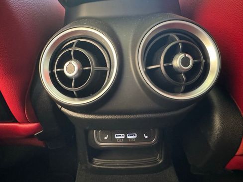 New 2024 Alfa Romeo Stelvio Veloce image 21