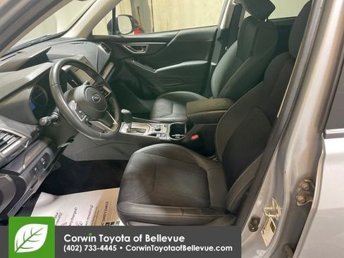 Used 2021 Subaru Forester Premium image 9