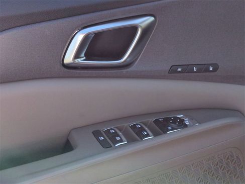 New 2026 Kia Carnival EX image 28