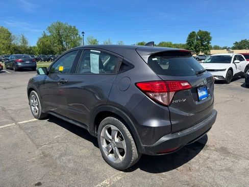 Used 2018 Honda HR-V LX image 4