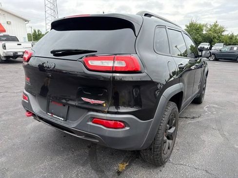 Used 2016 Jeep Cherokee Trailhawk AWD/4WD image 7