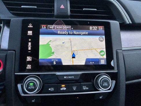 Used 2016 Honda Civic Touring image 6