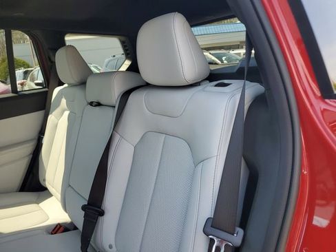 New 2026 Jeep Cherokee Limited AWD/4WD image 15