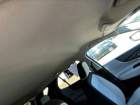 Used 2022 Chevrolet Equinox LT image 30