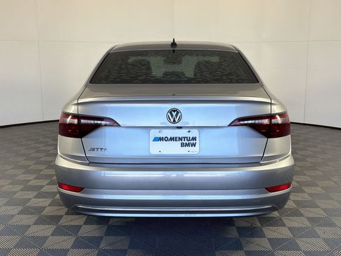 Used 2021 Volkswagen Jetta SE w/ SE Cold Weather Package FWD image 10