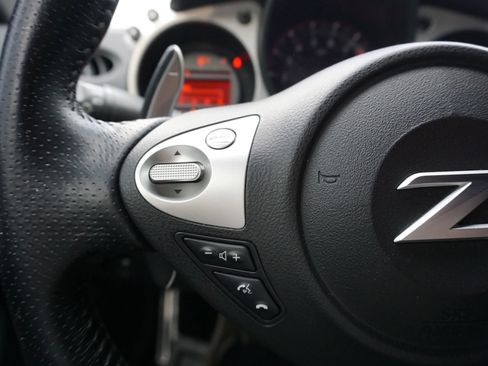Used 2014 Nissan 370Z Touring RWD image 26