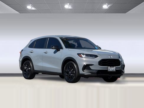 Used 2023 Honda HR-V Sport image 7