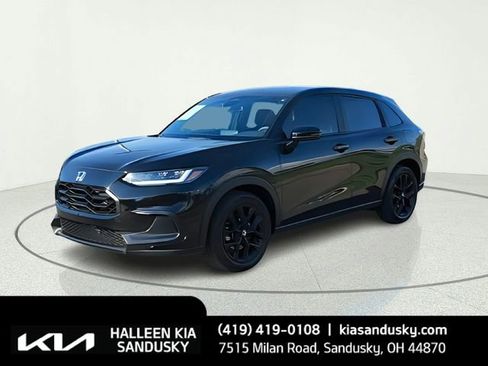 Used 2024 Honda HR-V Sport image 1