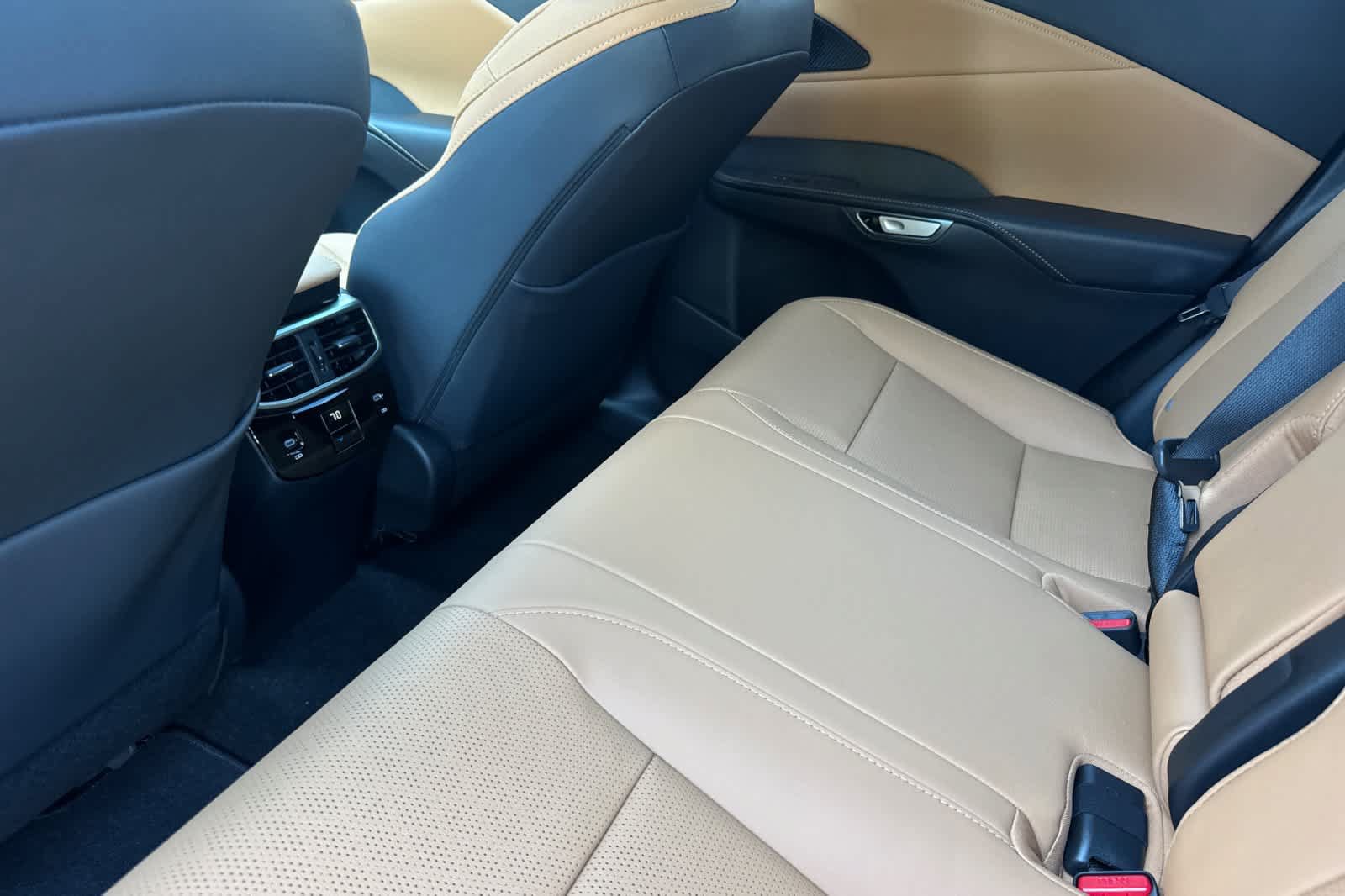 New 2026 Lexus RX 350 Premium Plus w/ Accessory Package (K3) FWD image 4