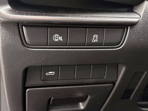 Used 2025 MAZDA MAZDA3 s FWD image 15